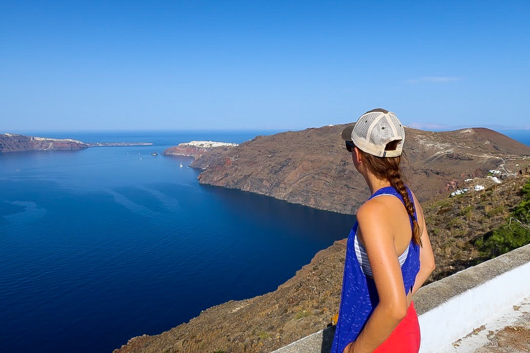 santorini caldera hike